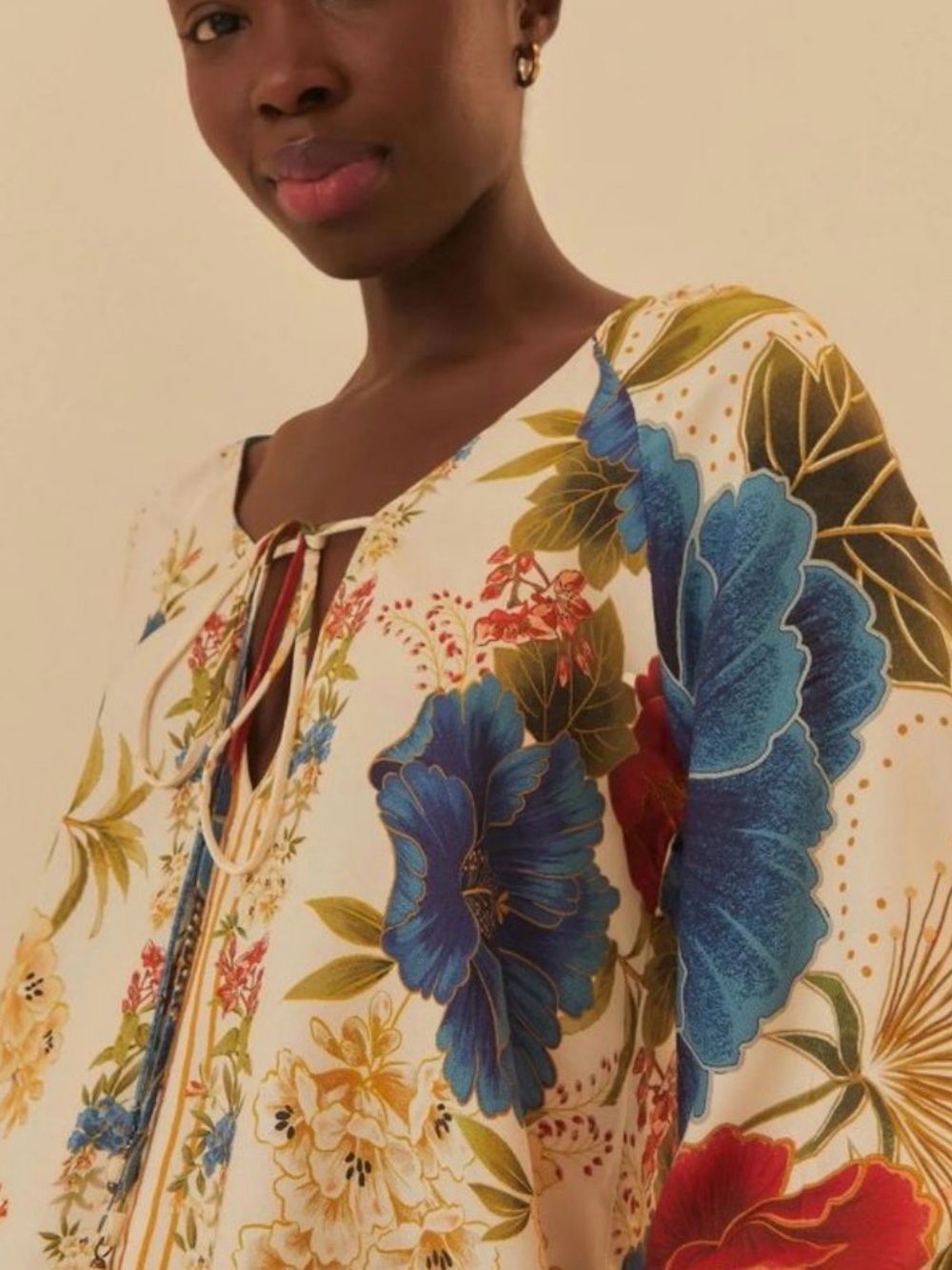 FARM Rio Cream Floral Tie-Neck Blouse with Red & Blue Blooms - Picture 2 of 11